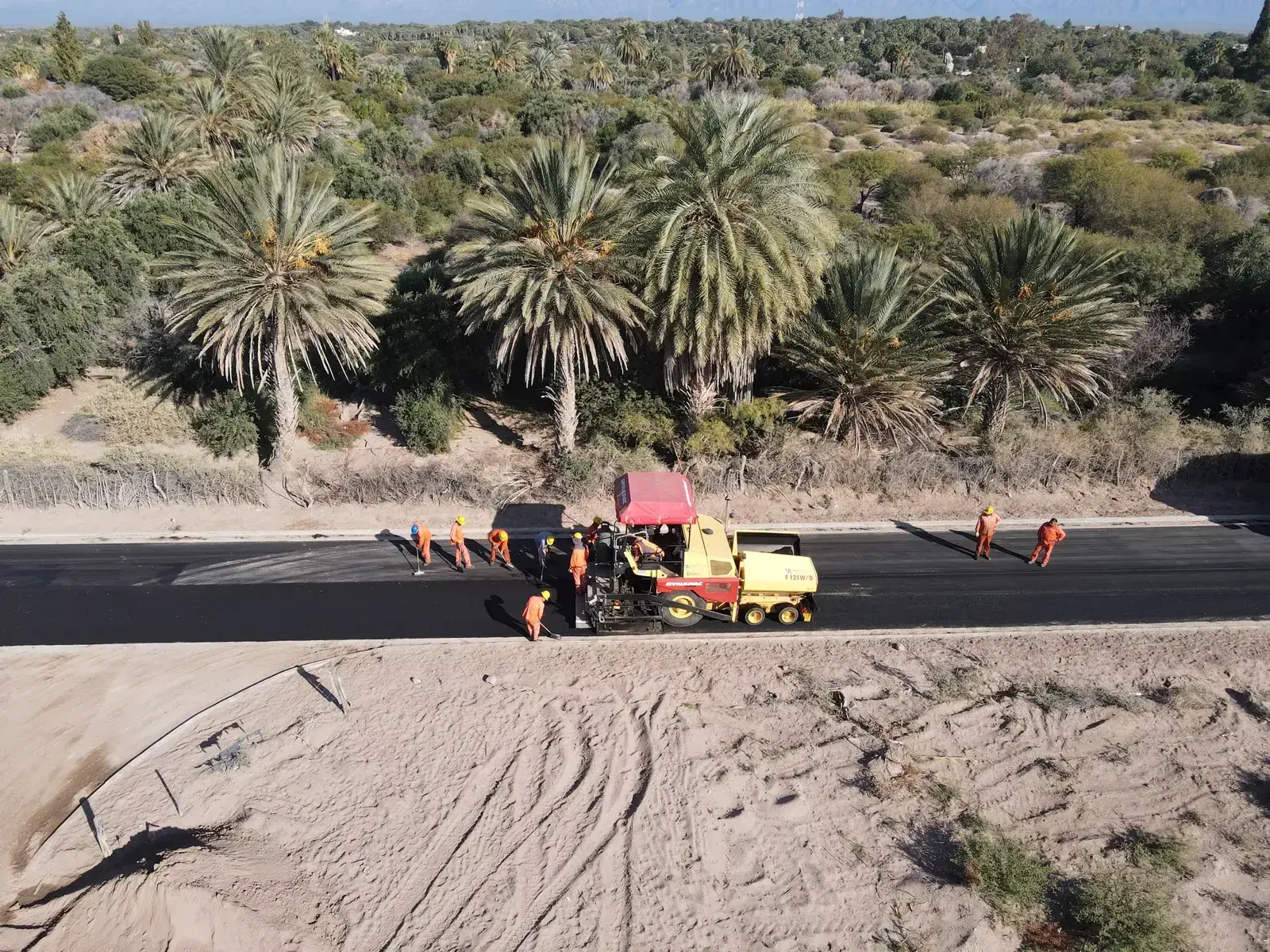 Pavimentación Salida Hacia Ruta 75 con Ordenadores Viales — imagen 2